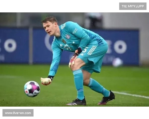 努贝尔扑救失误，拜仁第三球锁定胜局